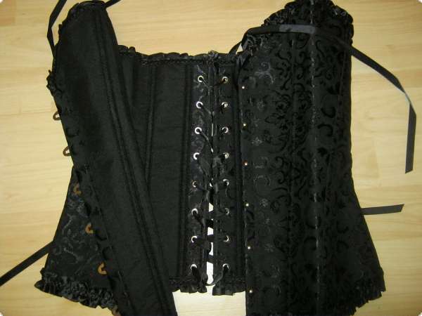 Schwarze Corsage Schwarze Corsage